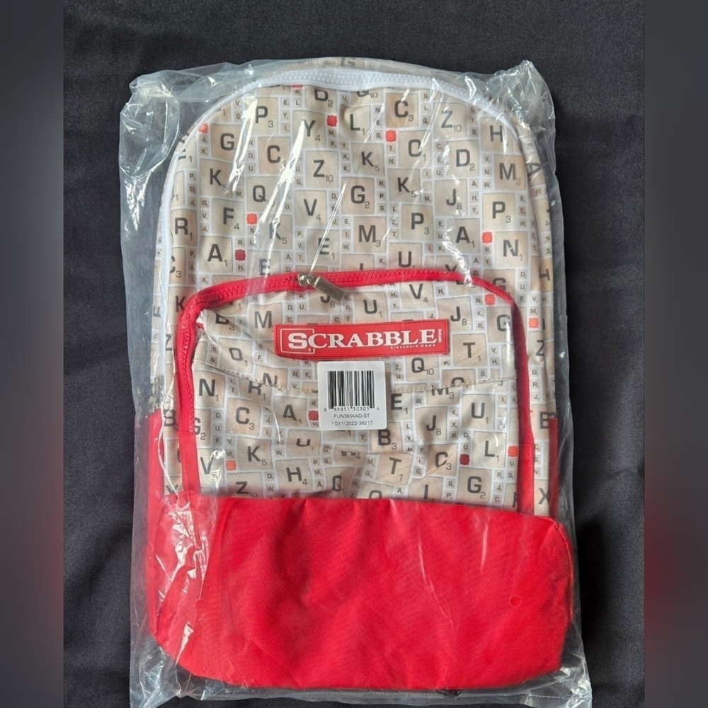 Hasbro Scrabble Full Size Backpack - NWT - Picture 4 of 5